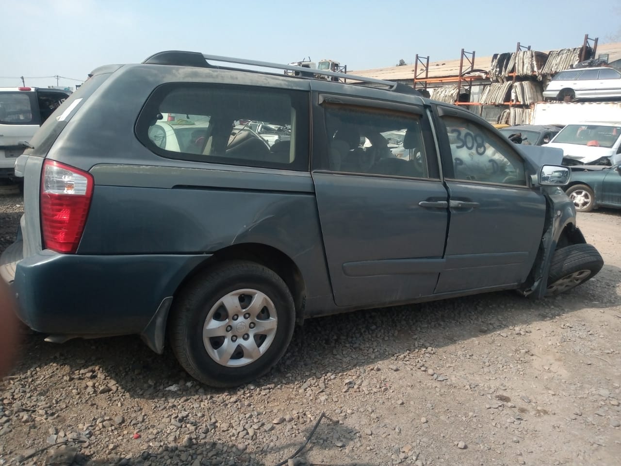  Kia GRAND CARNIVAL 2009    EN DESARME